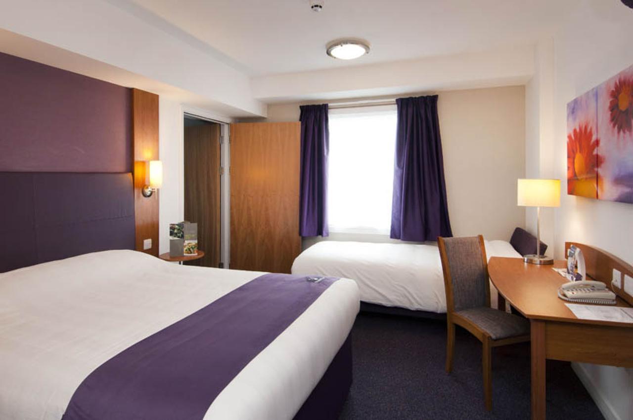 Premier Inn London Stratford Δωμάτιο φωτογραφία